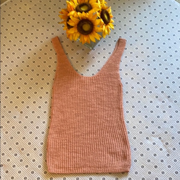 Very pretty Pink sleeveless Madewell XS sweater - Picture 2 of 2